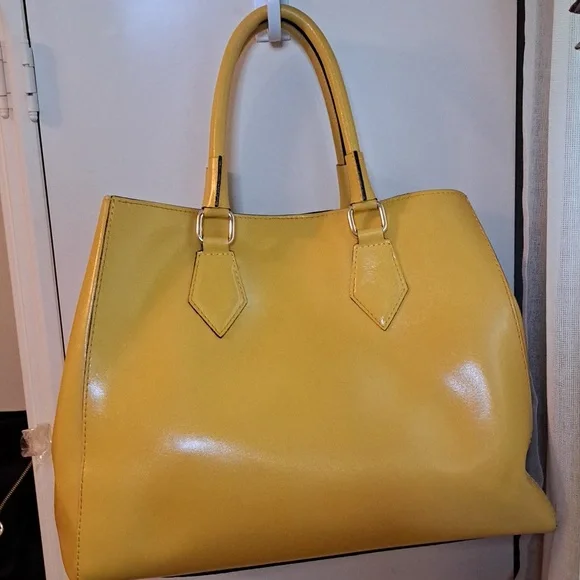 A.BELLUCCI ITALY Genuine Leather Soft Yellow Satchel/Crossbody EUC - Picture 3 of 12